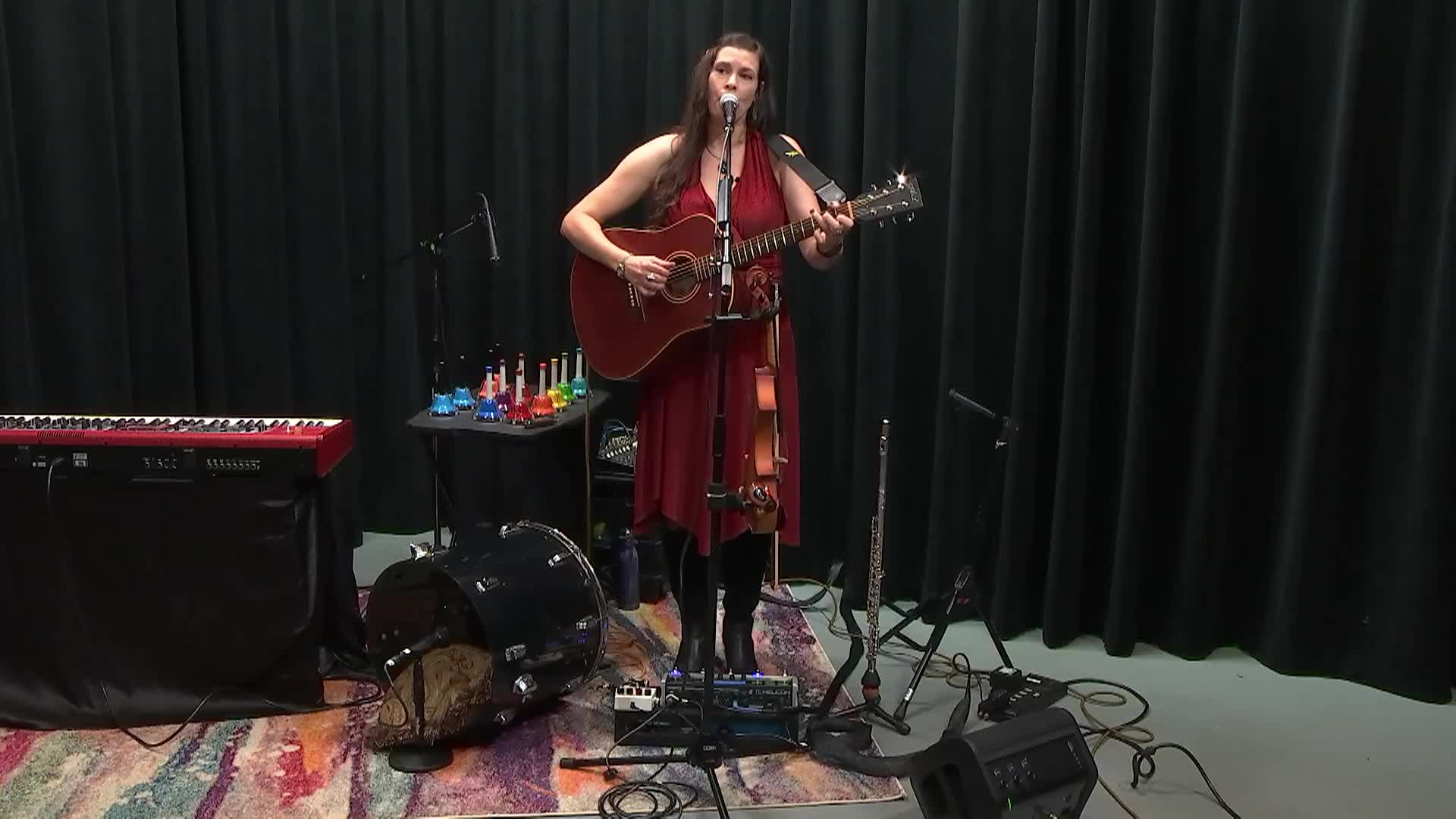 Portland Voices of the Community feat. Malderine on Guitar